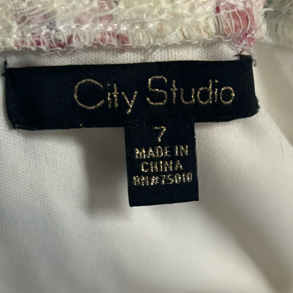 City Studio - Worn Once! Floral formal floor length dress - Picture 4 of 4